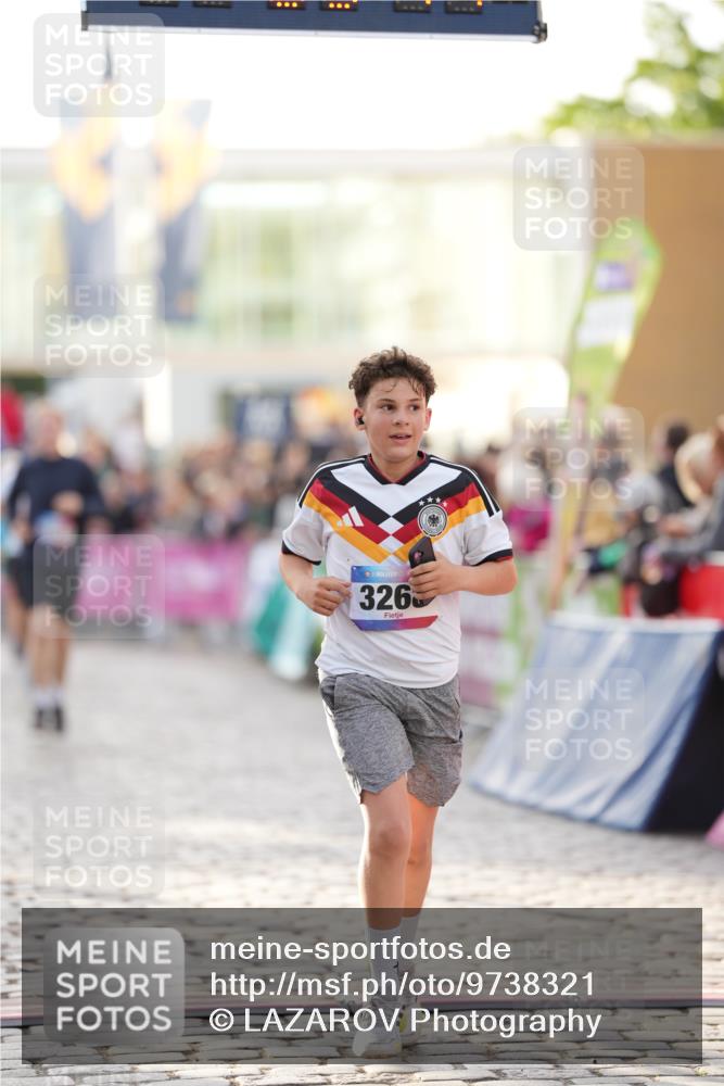 12.06.2026 - Holstenköstenlauf LAZAROV Photography http://msf.ph/oto/9738321 12.06.2026 20:03:13 Laufen 3127, 3162, 3268, 3897 meine-sportfotos.de