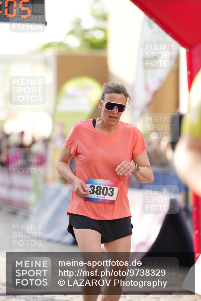 12.06.2026 - Holstenköstenlauf LAZAROV Photography http://msf.ph/oto/9738329 12.06.2026 20:03:04 Laufen 3803, 3809, 4753 meine-sportfotos.de