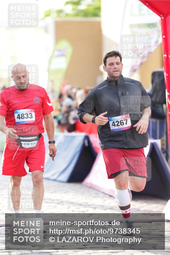 12.06.2026 - Holstenköstenlauf LAZAROV Photography http://msf.ph/oto/9738345 12.06.2026 20:02:49 Laufen 3118, 3125, 3905, 3933, 3940, 4143, 4267, 4350, 4526, 4833, 4884 meine-sportfotos.de