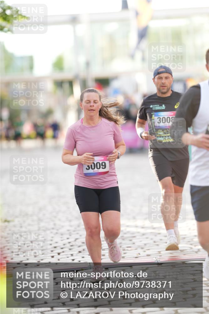 12.06.2026 - Holstenköstenlauf LAZAROV Photography http://msf.ph/oto/9738371 12.06.2026 20:02:23 Laufen 3008, 3009, 3789, 3978, 4426, 4446, 4731, 4808 meine-sportfotos.de