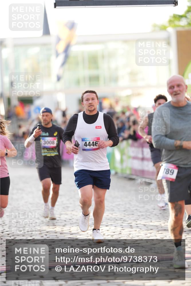 12.06.2026 - Holstenköstenlauf LAZAROV Photography http://msf.ph/oto/9738373 12.06.2026 20:02:21 Laufen 3008, 3009, 3041, 3789, 4426, 4446, 4523, 4731, 4808 meine-sportfotos.de