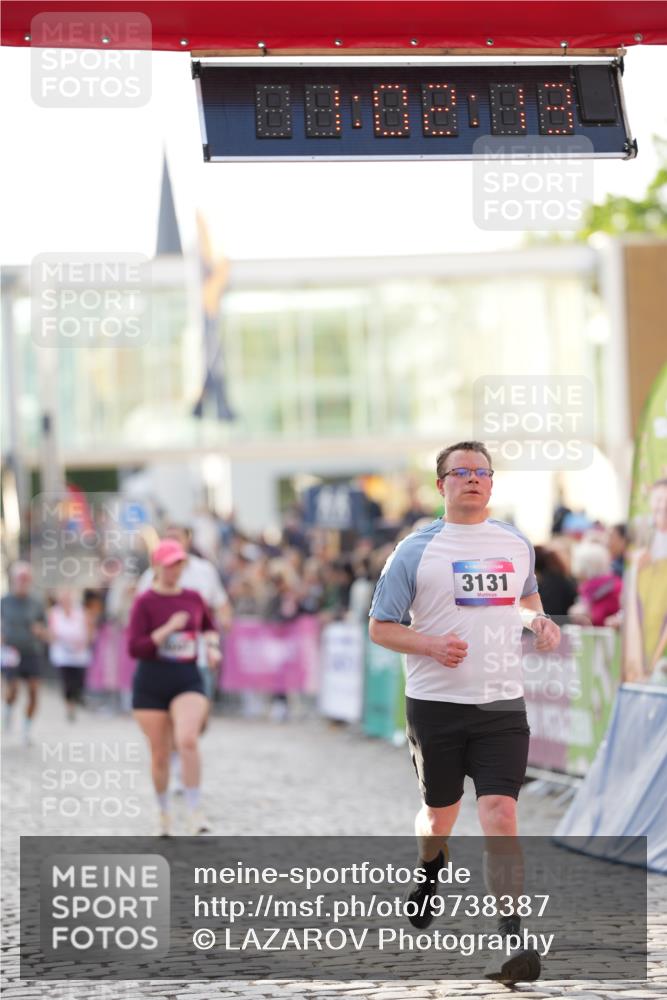 12.06.2026 - Holstenköstenlauf LAZAROV Photography http://msf.ph/oto/9738387 12.06.2026 20:02:12 Laufen 3041, 3131, 3950, 4357, 4361, 4523 meine-sportfotos.de