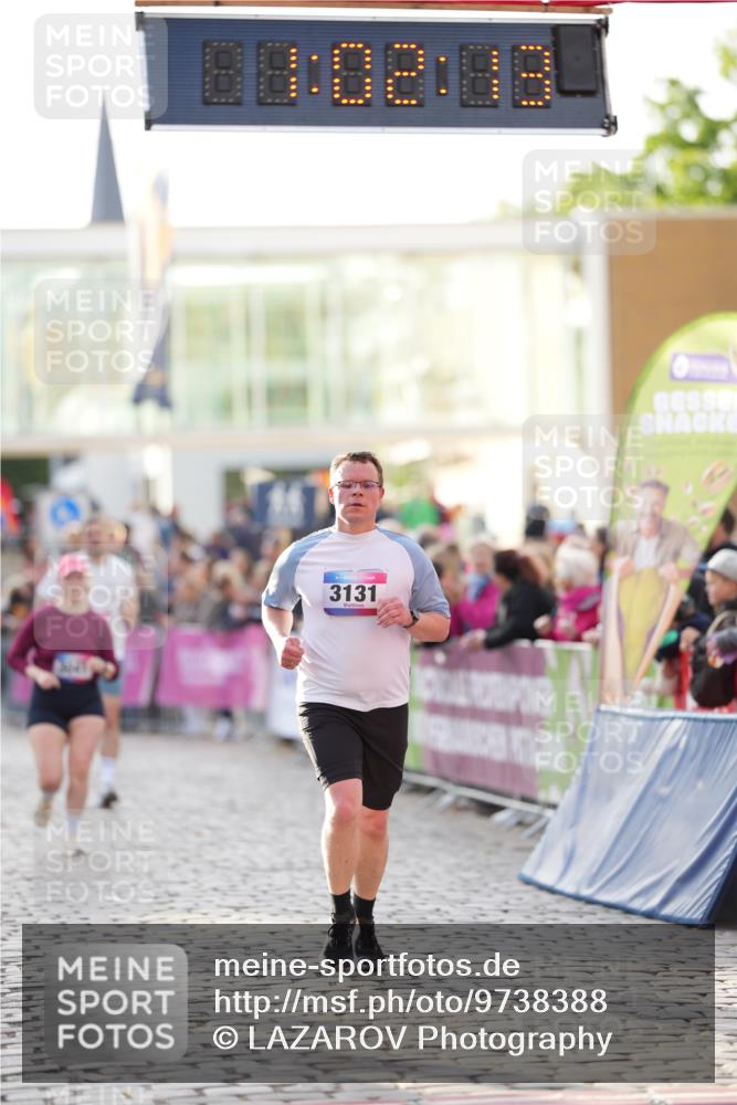 12.06.2026 - Holstenköstenlauf LAZAROV Photography http://msf.ph/oto/9738388 12.06.2026 20:02:12 Laufen 3041, 3131, 3950, 4357, 4361, 4523 meine-sportfotos.de