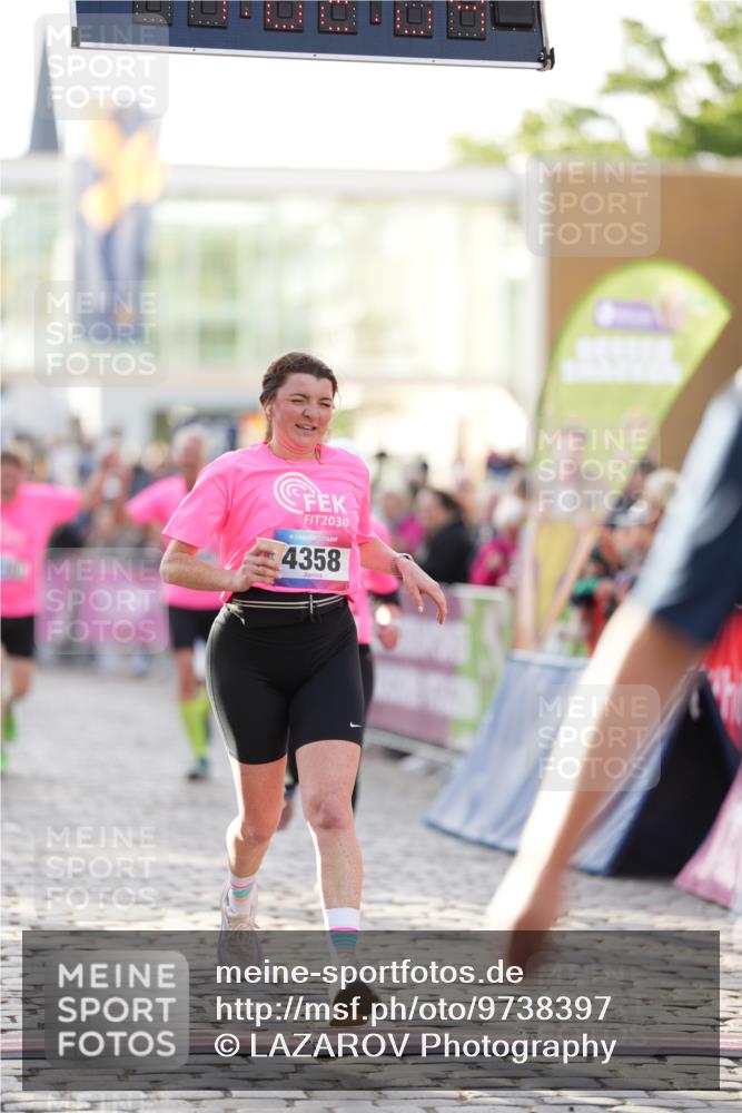 12.06.2026 - Holstenköstenlauf LAZAROV Photography http://msf.ph/oto/9738397 12.06.2026 20:02:03 Laufen 3166, 3167, 3485, 3766, 3950, 4352, 4357, 4358, 4361 meine-sportfotos.de