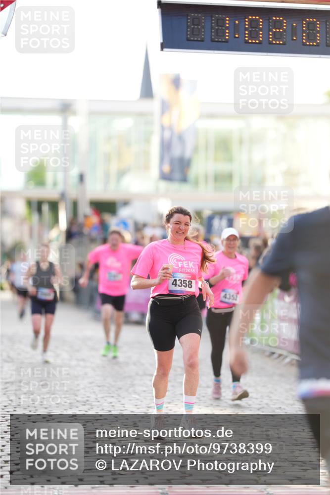 12.06.2026 - Holstenköstenlauf LAZAROV Photography http://msf.ph/oto/9738399 12.06.2026 20:02:02 Laufen 3166, 3167, 3485, 3766, 3950, 4352, 4357, 4358, 4361, 4362 meine-sportfotos.de