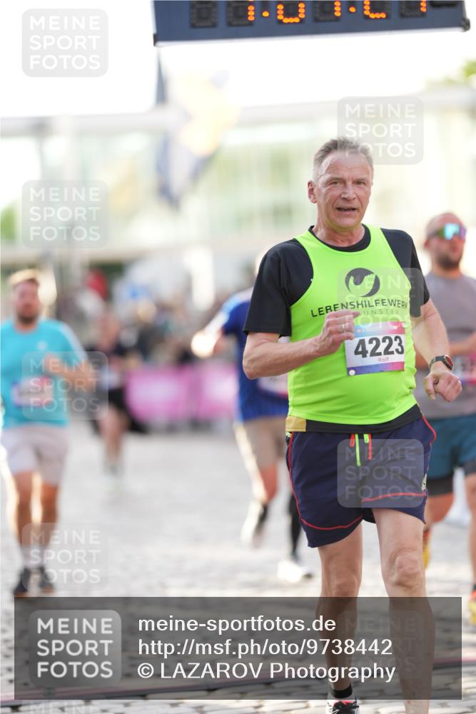 12.06.2026 - Holstenköstenlauf LAZAROV Photography http://msf.ph/oto/9738442 12.06.2026 20:01:20 Laufen 3122, 3921, 4223, 4579, 4878, 4880 meine-sportfotos.de