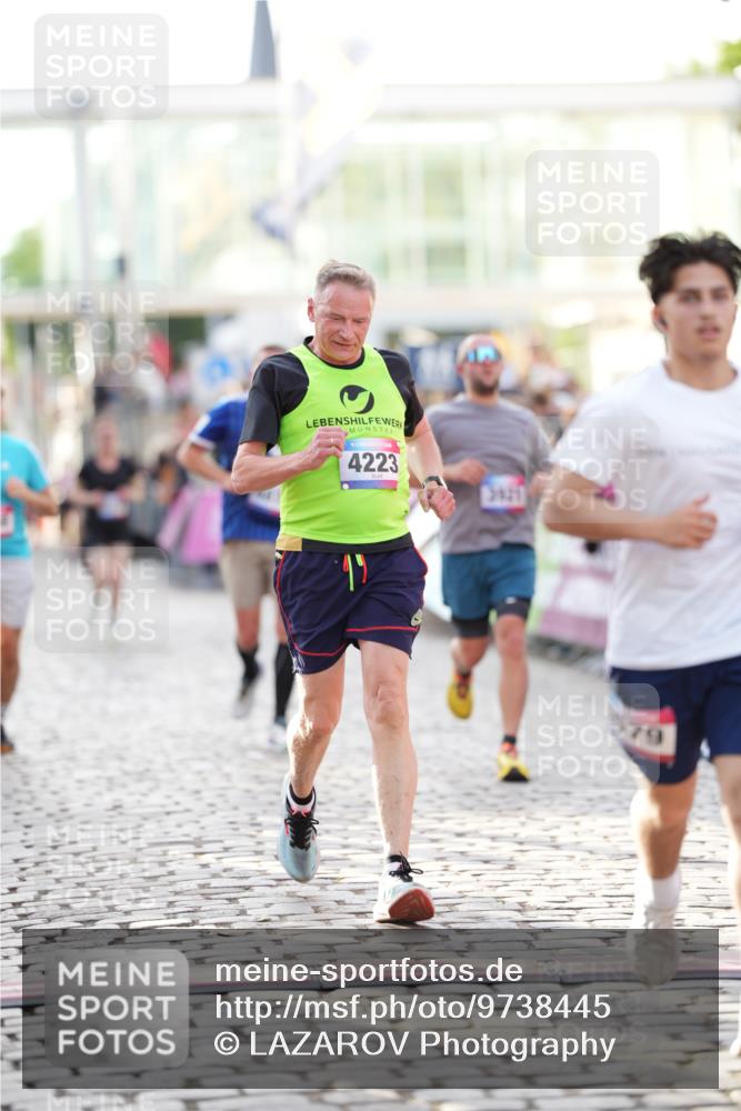 12.06.2026 - Holstenköstenlauf LAZAROV Photography http://msf.ph/oto/9738445 12.06.2026 20:01:19 Laufen 3122, 3921, 4223, 4579, 4878, 4880 meine-sportfotos.de