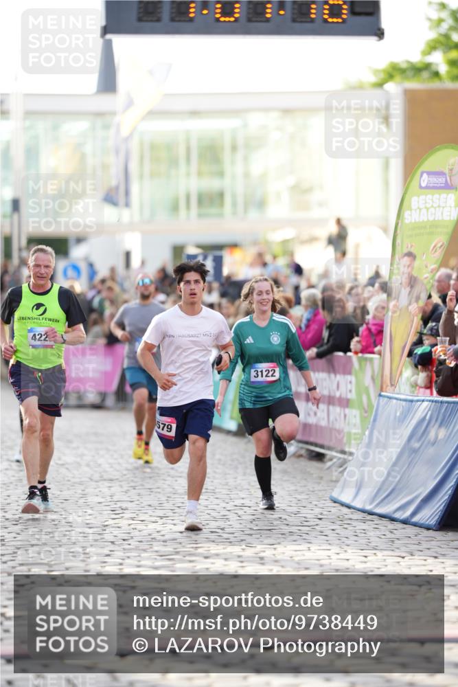 12.06.2026 - Holstenköstenlauf LAZAROV Photography http://msf.ph/oto/9738449 12.06.2026 20:01:17 Laufen 3122, 3192, 3921, 4223, 4579 meine-sportfotos.de
