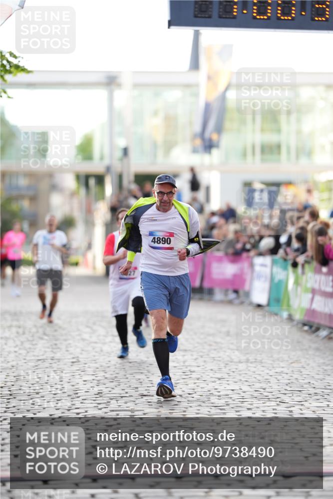12.06.2026 - Holstenköstenlauf LAZAROV Photography http://msf.ph/oto/9738490 12.06.2026 20:00:37 Laufen 3825, 4427, 4890 meine-sportfotos.de