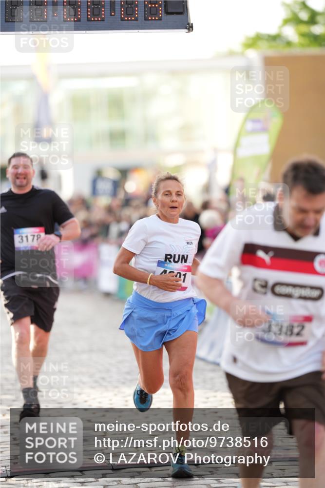 12.06.2026 - Holstenköstenlauf LAZAROV Photography http://msf.ph/oto/9738516 12.06.2026 20:00:08 Laufen 3178, 3382, 3653, 3654, 3785, 3835, 4457, 4601, 4723, 4834 meine-sportfotos.de