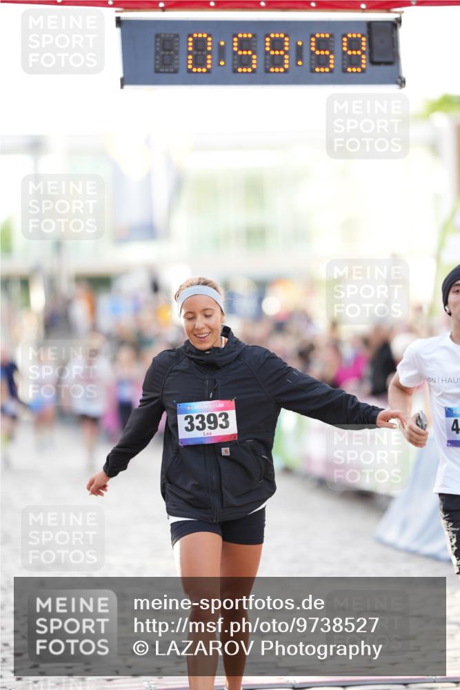 12.06.2026 - Holstenköstenlauf LAZAROV Photography http://msf.ph/oto/9738527 12.06.2026 19:59:58 Laufen 3393, 3835, 4565, 4824 meine-sportfotos.de