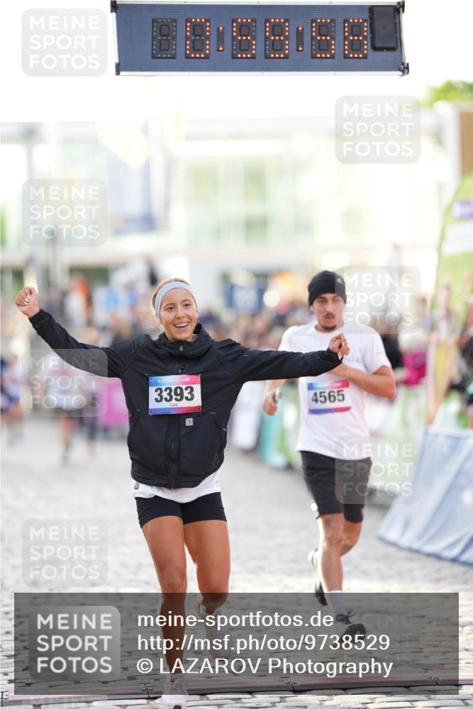 12.06.2026 - Holstenköstenlauf LAZAROV Photography http://msf.ph/oto/9738529 12.06.2026 19:59:58 Laufen 3393, 3835, 4565, 4824 meine-sportfotos.de