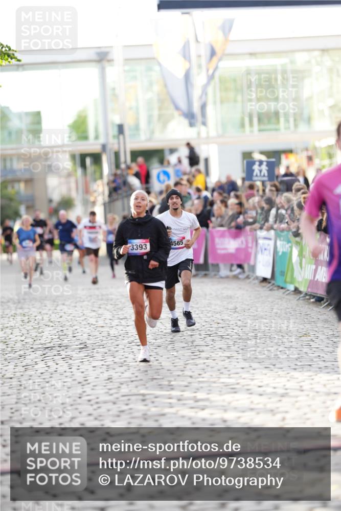 12.06.2026 - Holstenköstenlauf LAZAROV Photography http://msf.ph/oto/9738534 12.06.2026 19:59:55 Laufen 3393, 4565, 4824 meine-sportfotos.de