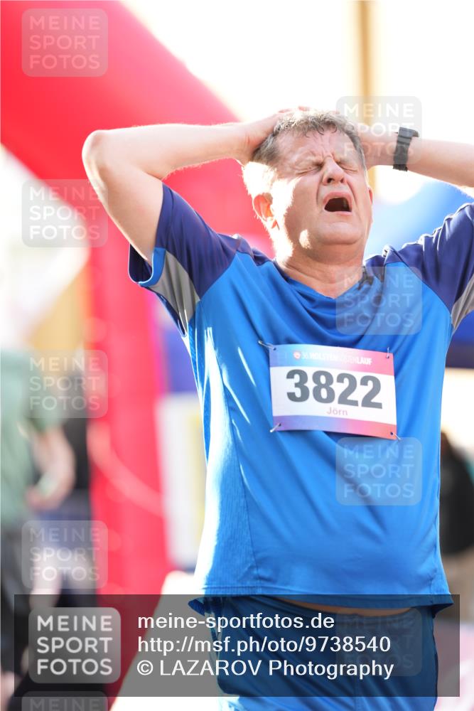 12.06.2026 - Holstenköstenlauf LAZAROV Photography http://msf.ph/oto/9738540 12.06.2026 19:59:46 Laufen 3822, 4537 meine-sportfotos.de