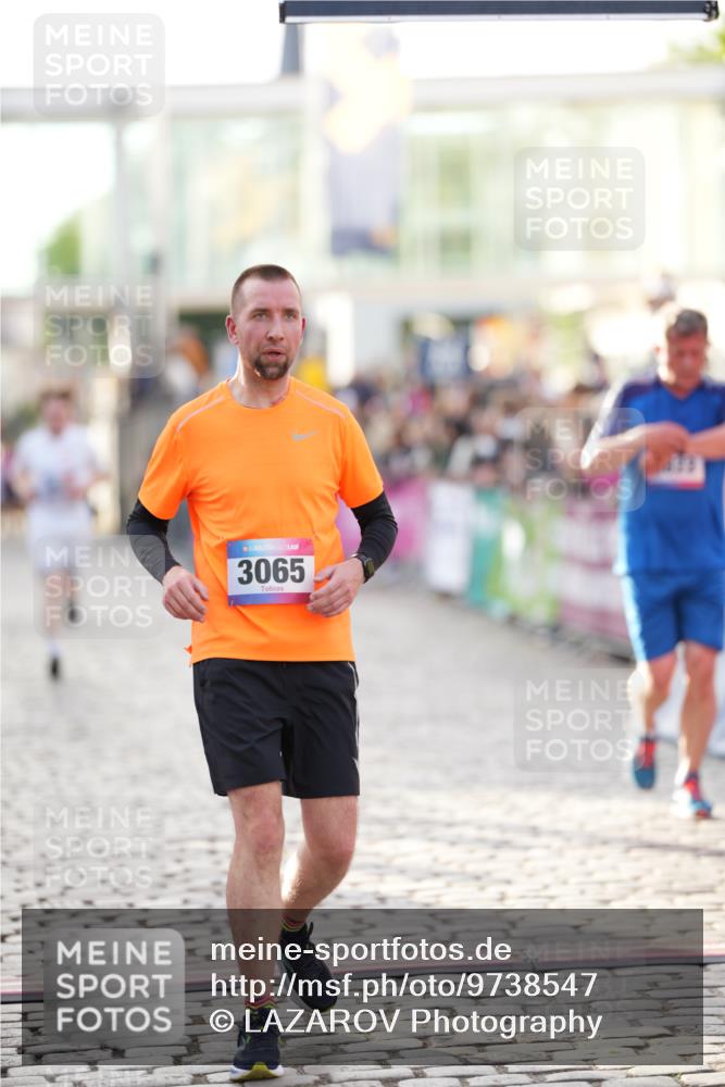 12.06.2026 - Holstenköstenlauf LAZAROV Photography http://msf.ph/oto/9738547 12.06.2026 19:59:40 Laufen 3065, 3822, 4537, 4682 meine-sportfotos.de