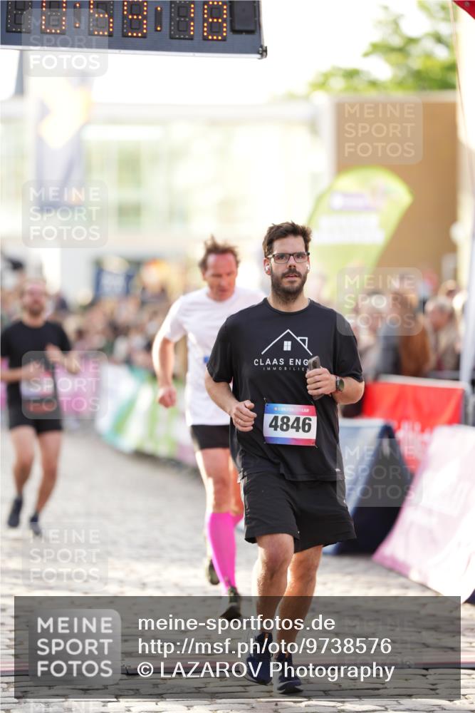 12.06.2026 - Holstenköstenlauf LAZAROV Photography http://msf.ph/oto/9738576 12.06.2026 19:59:18 Laufen 3563, 4838, 4846 meine-sportfotos.de