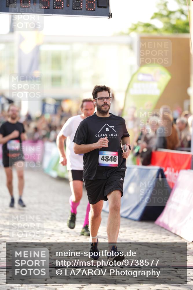 12.06.2026 - Holstenköstenlauf LAZAROV Photography http://msf.ph/oto/9738577 12.06.2026 19:59:17 Laufen 3340, 3563, 4387, 4838, 4846 meine-sportfotos.de