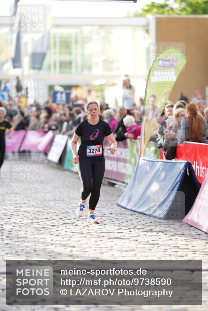 12.06.2026 - Holstenköstenlauf LAZAROV Photography http://msf.ph/oto/9738590 12.06.2026 19:59:05 Laufen 3278 meine-sportfotos.de