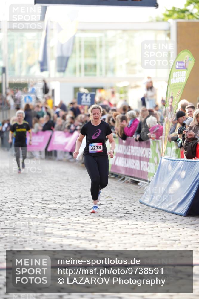 12.06.2026 - Holstenköstenlauf LAZAROV Photography http://msf.ph/oto/9738591 12.06.2026 19:59:04 Laufen 3029, 3278 meine-sportfotos.de