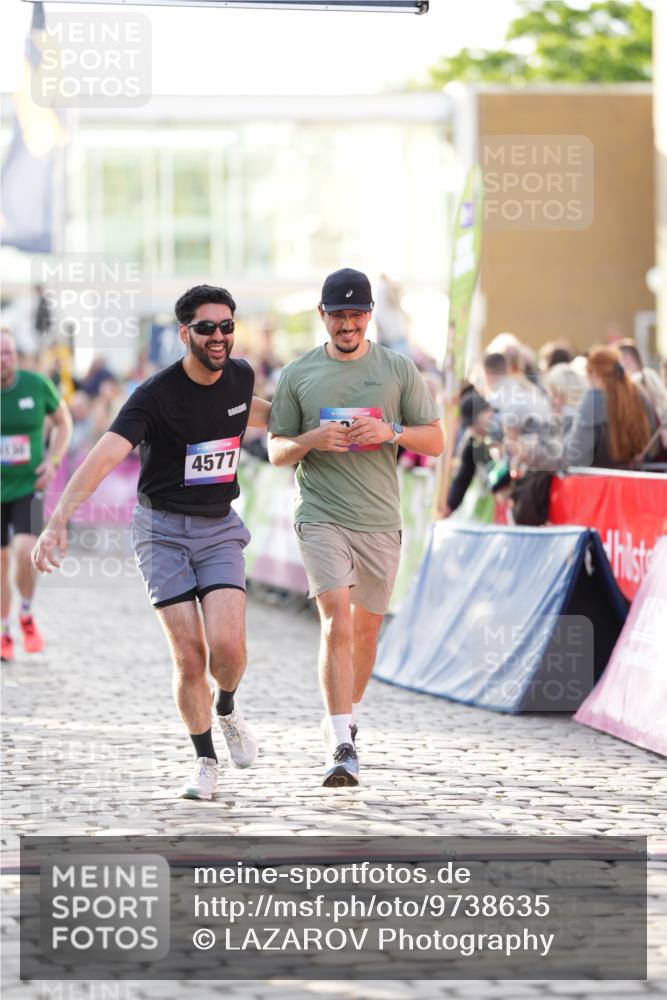 12.06.2026 - Holstenköstenlauf LAZAROV Photography http://msf.ph/oto/9738635 12.06.2026 19:58:21 Laufen 3180, 3887, 4130, 4577 meine-sportfotos.de