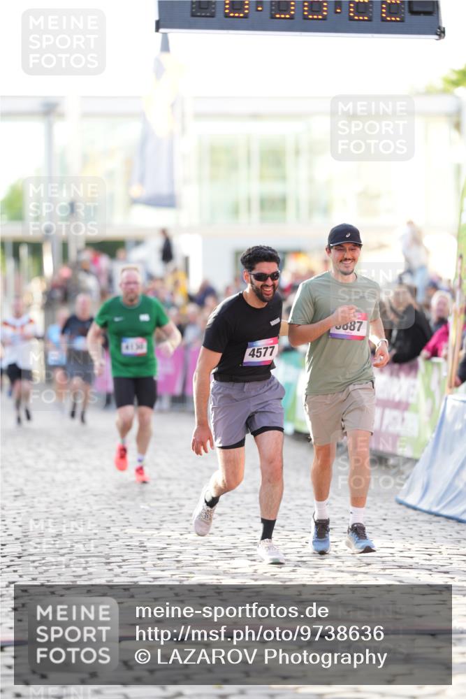 12.06.2026 - Holstenköstenlauf LAZAROV Photography http://msf.ph/oto/9738636 12.06.2026 19:58:21 Laufen 3180, 3887, 4130, 4577 meine-sportfotos.de