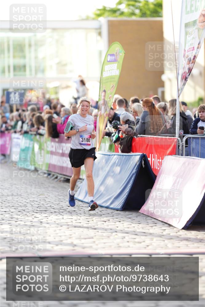 12.06.2026 - Holstenköstenlauf LAZAROV Photography http://msf.ph/oto/9738643 12.06.2026 19:58:18 Laufen 3037, 3180, 3887, 4363, 4577 meine-sportfotos.de