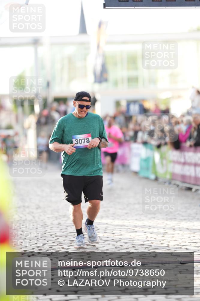 12.06.2026 - Holstenköstenlauf LAZAROV Photography http://msf.ph/oto/9738650 12.06.2026 19:58:08 Laufen 3078, 4363, 4578, 4755 meine-sportfotos.de