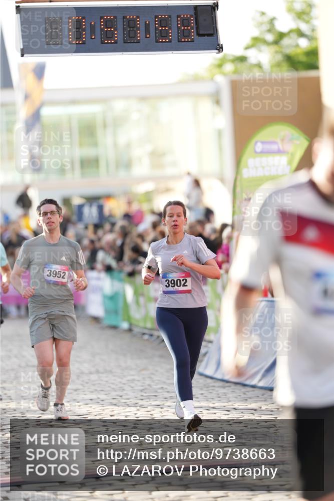 12.06.2026 - Holstenköstenlauf LAZAROV Photography http://msf.ph/oto/9738663 12.06.2026 19:57:58 Laufen 3104, 3534, 3824, 3902, 3952, 4113, 4855, 4856 meine-sportfotos.de