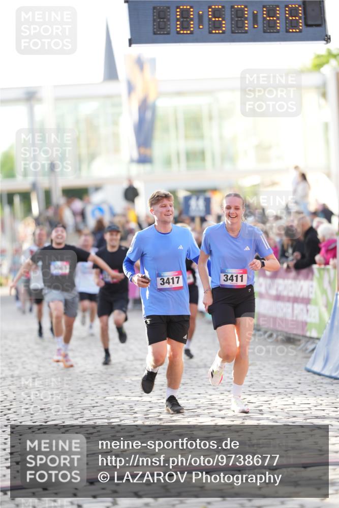 12.06.2026 - Holstenköstenlauf LAZAROV Photography http://msf.ph/oto/9738677 12.06.2026 19:57:48 Laufen 3063, 3104, 3170, 3411, 3417, 3511, 3753 meine-sportfotos.de