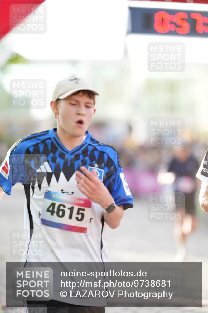 12.06.2026 - Holstenköstenlauf LAZAROV Photography http://msf.ph/oto/9738681 12.06.2026 19:57:42 Laufen 3170, 3423, 3424, 3511, 4275, 4372, 4562, 4615 meine-sportfotos.de