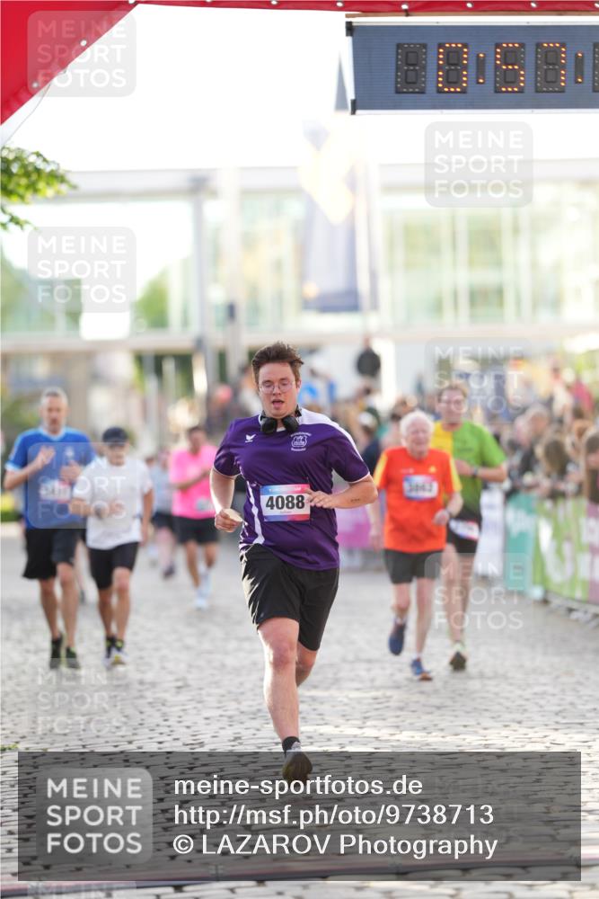 12.06.2026 - Holstenköstenlauf LAZAROV Photography http://msf.ph/oto/9738713 12.06.2026 19:57:14 Laufen 3256, 3344, 3396, 3862, 3911, 3958, 4088, 4189, 4443 meine-sportfotos.de