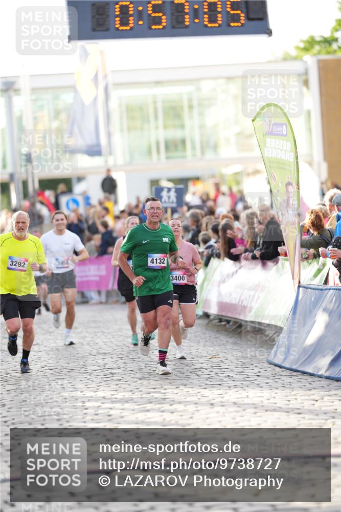 12.06.2026 - Holstenköstenlauf LAZAROV Photography http://msf.ph/oto/9738727 12.06.2026 19:57:04 Laufen 3133, 3256, 3292, 3400, 4132, 4891 meine-sportfotos.de