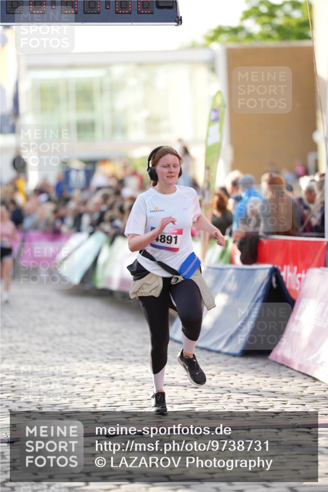 12.06.2026 - Holstenköstenlauf LAZAROV Photography http://msf.ph/oto/9738731 12.06.2026 19:57:02 Laufen 3292, 4132, 4891 meine-sportfotos.de