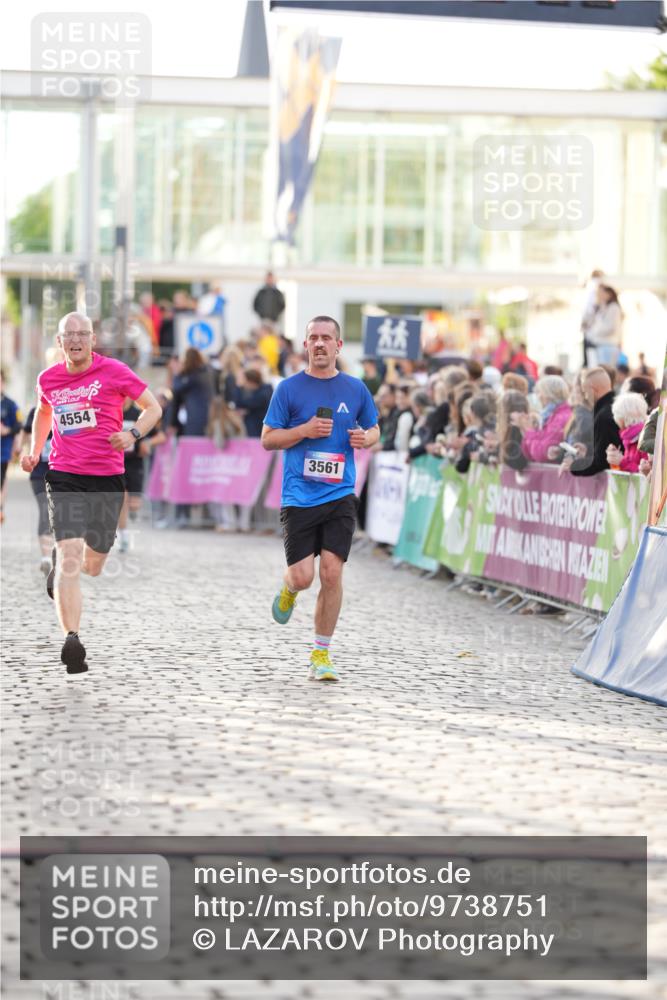 12.06.2026 - Holstenköstenlauf LAZAROV Photography http://msf.ph/oto/9738751 12.06.2026 19:56:43 Laufen 3061, 3561, 4554 meine-sportfotos.de