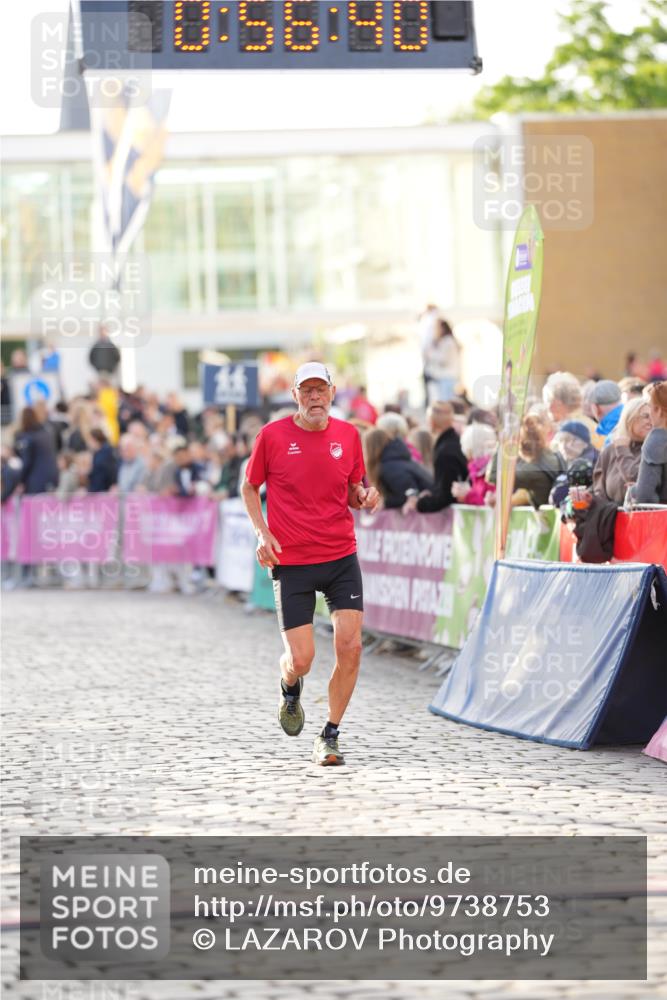 12.06.2026 - Holstenköstenlauf LAZAROV Photography http://msf.ph/oto/9738753 12.06.2026 19:56:39 Laufen 3061, 4270, 4771 meine-sportfotos.de