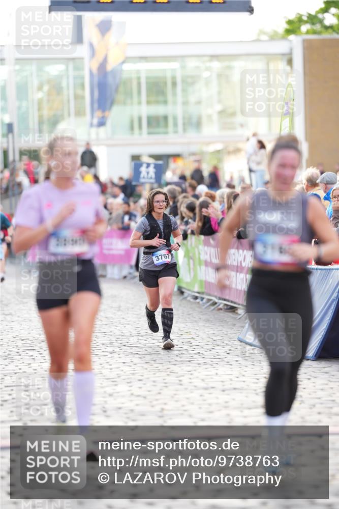 12.06.2026 - Holstenköstenlauf LAZAROV Photography http://msf.ph/oto/9738763 12.06.2026 19:56:28 Laufen 3160, 3242, 3397, 3767, 3890 meine-sportfotos.de