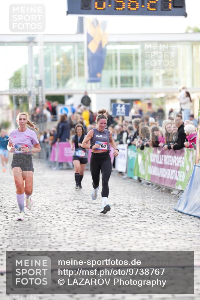12.06.2026 - Holstenköstenlauf LAZAROV Photography http://msf.ph/oto/9738767 12.06.2026 19:56:26 Laufen 3160, 3242, 3767, 3890 meine-sportfotos.de