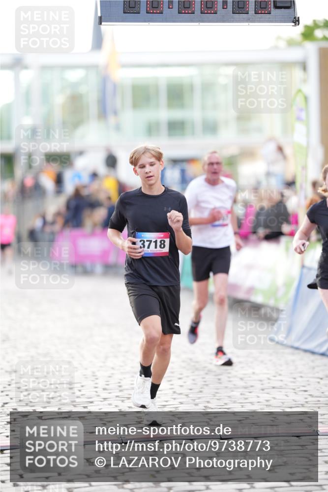 12.06.2026 - Holstenköstenlauf LAZAROV Photography http://msf.ph/oto/9738773 12.06.2026 19:56:12 Laufen 3052, 3070, 3080, 3483, 3597, 3718, 4836, 4926 meine-sportfotos.de