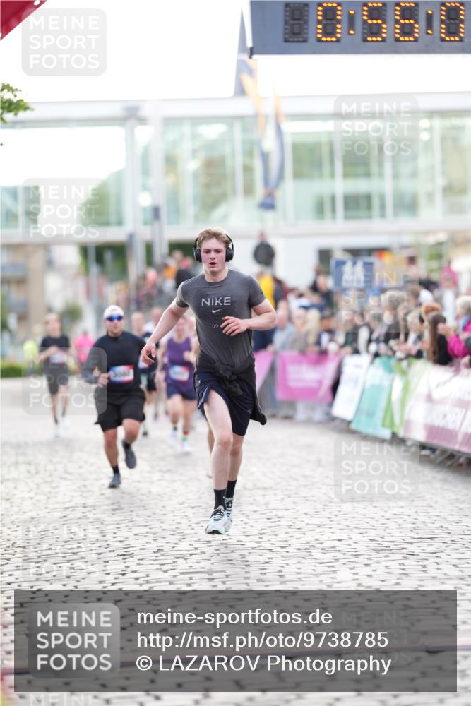 12.06.2026 - Holstenköstenlauf LAZAROV Photography http://msf.ph/oto/9738785 12.06.2026 19:56:05 Laufen 3080, 3483, 3681, 3703, 4606, 4926 meine-sportfotos.de