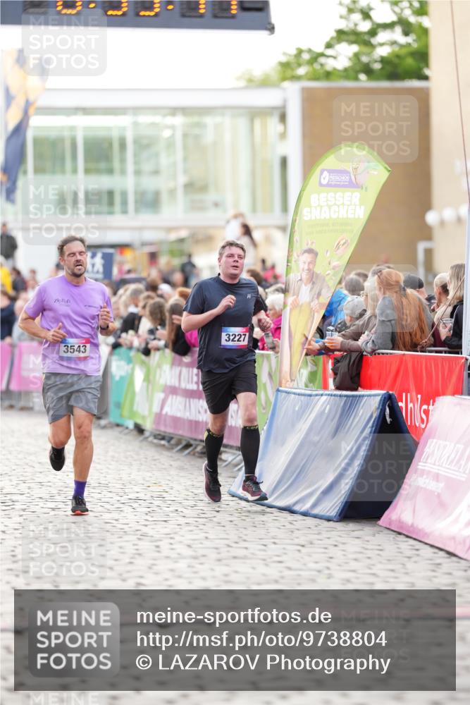 12.06.2026 - Holstenköstenlauf LAZAROV Photography http://msf.ph/oto/9738804 12.06.2026 19:55:44 Laufen 3227, 3305, 3543, 3668, 4383, 4400, 4712 meine-sportfotos.de