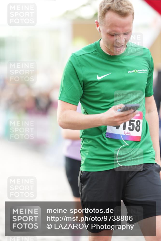 12.06.2026 - Holstenköstenlauf LAZAROV Photography http://msf.ph/oto/9738806 12.06.2026 19:55:40 Laufen 3519, 3668, 3924, 4158, 4400, 4712 meine-sportfotos.de