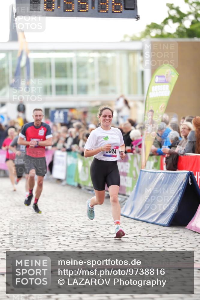 12.06.2026 - Holstenköstenlauf LAZAROV Photography http://msf.ph/oto/9738816 12.06.2026 19:55:35 Laufen 3247, 3283, 3519, 3668, 3924, 4158, 4390, 4416, 4712 meine-sportfotos.de
