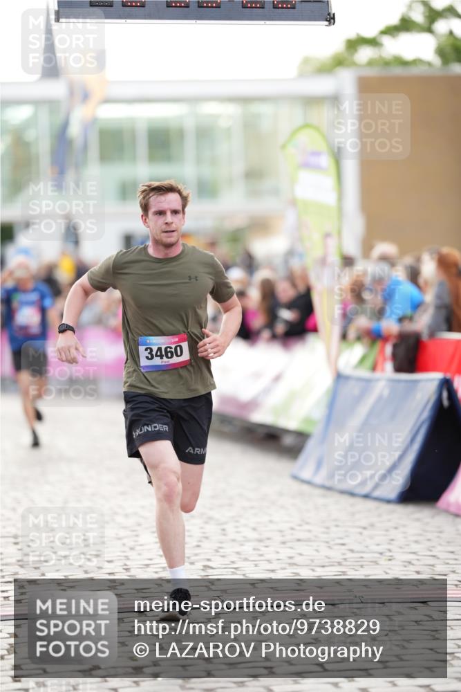 12.06.2026 - Holstenköstenlauf LAZAROV Photography http://msf.ph/oto/9738829 12.06.2026 19:55:27 Laufen 3247, 3283, 3460, 4390, 4888 meine-sportfotos.de