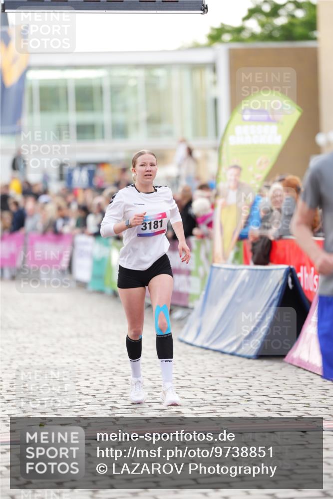 12.06.2026 - Holstenköstenlauf LAZAROV Photography http://msf.ph/oto/9738851 12.06.2026 19:55:01 Laufen 3164, 3181, 3569 meine-sportfotos.de
