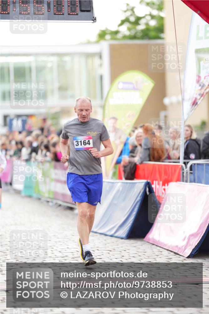 12.06.2026 - Holstenköstenlauf LAZAROV Photography http://msf.ph/oto/9738853 12.06.2026 19:54:59 Laufen 3102, 3164, 3181, 3569, 4820 meine-sportfotos.de