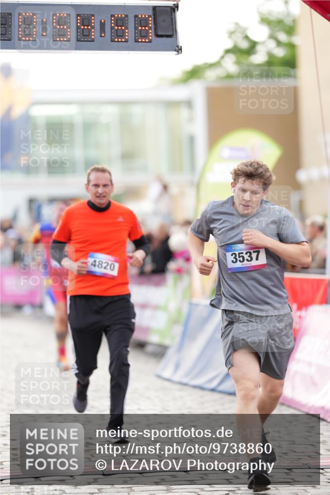 12.06.2026 - Holstenköstenlauf LAZAROV Photography http://msf.ph/oto/9738860 12.06.2026 19:54:52 Laufen 3053, 3102, 3537, 3569, 4144, 4145, 4551, 4820 meine-sportfotos.de