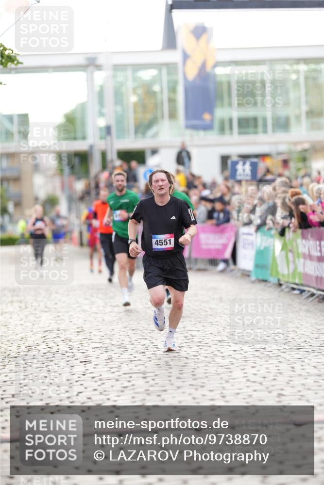 12.06.2026 - Holstenköstenlauf LAZAROV Photography http://msf.ph/oto/9738870 12.06.2026 19:54:46 Laufen 3007, 3053, 4144, 4145, 4551, 4600 meine-sportfotos.de