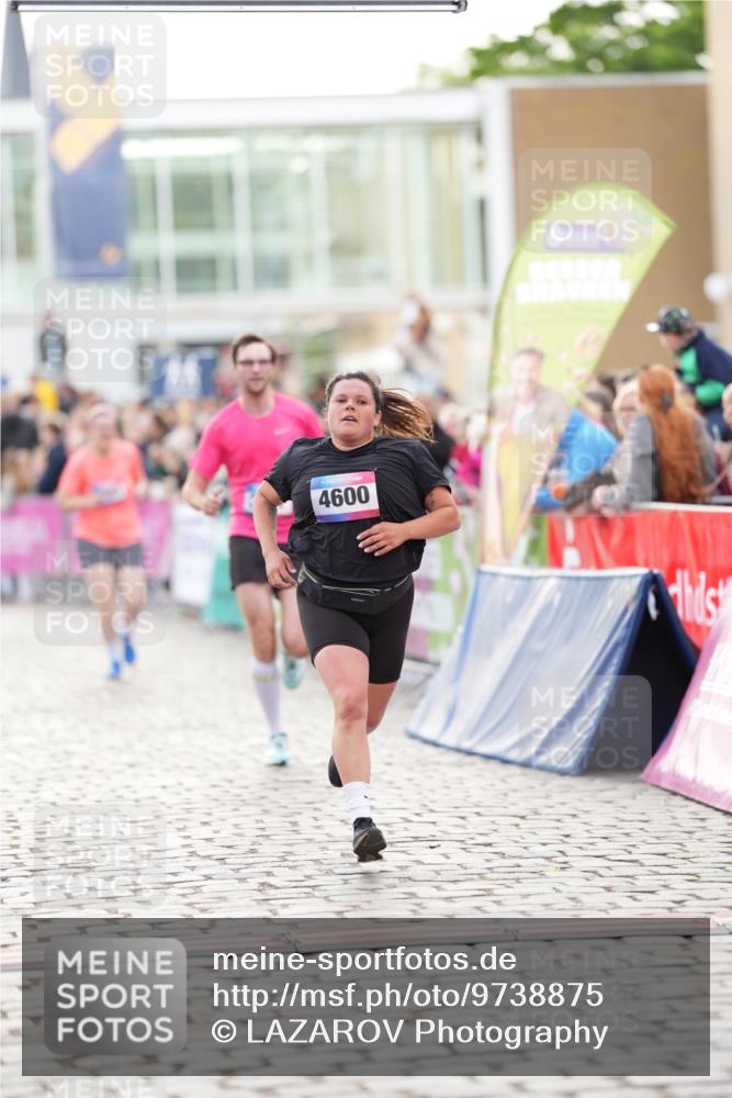 12.06.2026 - Holstenköstenlauf LAZAROV Photography http://msf.ph/oto/9738875 12.06.2026 19:54:42 Laufen 3007, 3053, 3618, 4600 meine-sportfotos.de