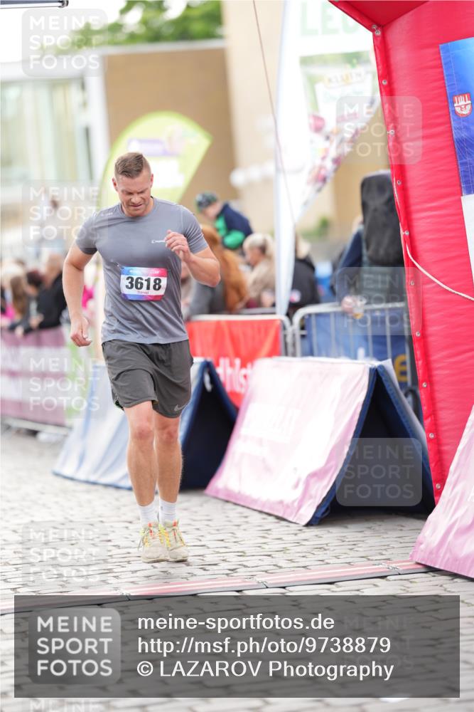 12.06.2026 - Holstenköstenlauf LAZAROV Photography http://msf.ph/oto/9738879 12.06.2026 19:54:37 Laufen 3150, 3212, 3618 meine-sportfotos.de