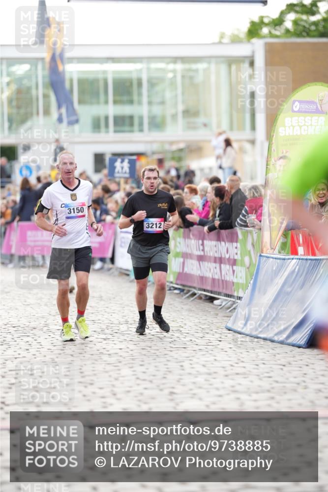 12.06.2026 - Holstenköstenlauf LAZAROV Photography http://msf.ph/oto/9738885 12.06.2026 19:54:32 Laufen 3023, 3150, 3174, 3212, 3730, 4431 meine-sportfotos.de